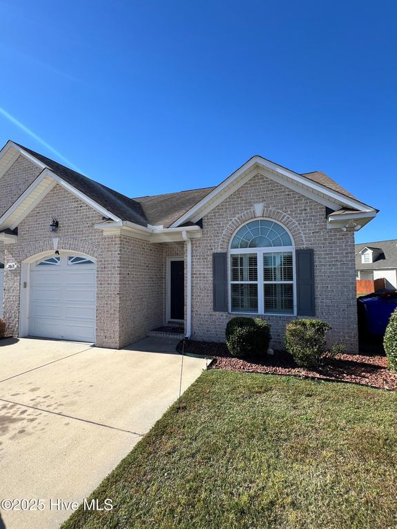 2013 Croyden Circle B, Greenville, NC 27834