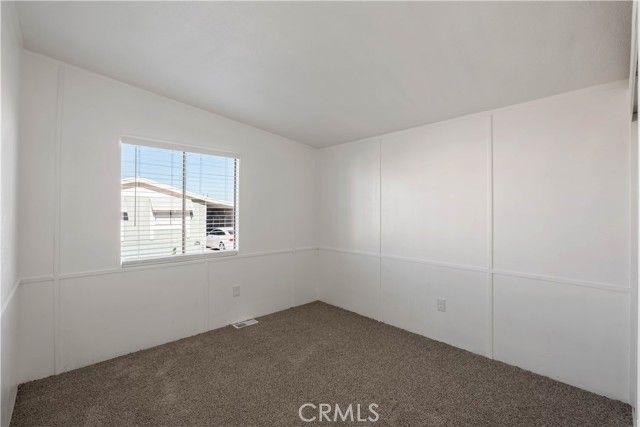 9161 Santa Fe 63, Hesperia, CA 92345