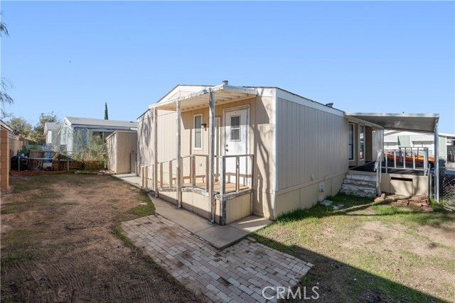 9161 Santa Fe 63, Hesperia, CA 92345