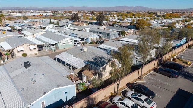 9161 Santa Fe 63, Hesperia, CA 92345