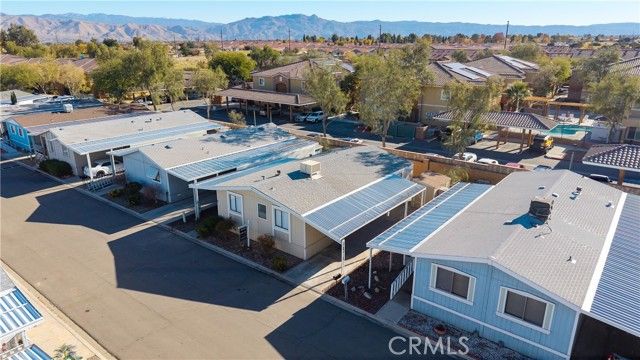 9161 Santa Fe 63, Hesperia, CA 92345