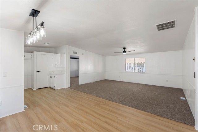 9161 Santa Fe 63, Hesperia, CA 92345