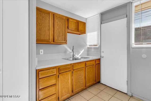 2311 N Richey Blvd Unit B, Tucson, AZ 85716