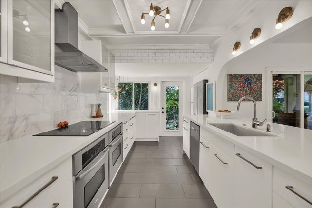 716 SE 7th Street, Fort Lauderdale, FL 33301