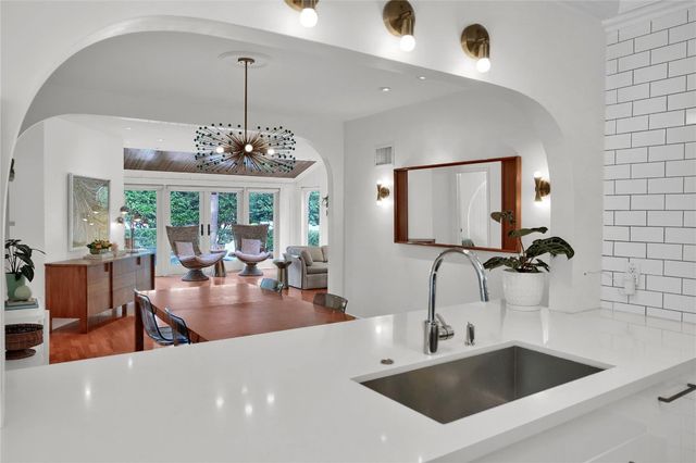 716 SE 7th Street, Fort Lauderdale, FL 33301