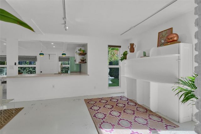 716 SE 7th Street, Fort Lauderdale, FL 33301