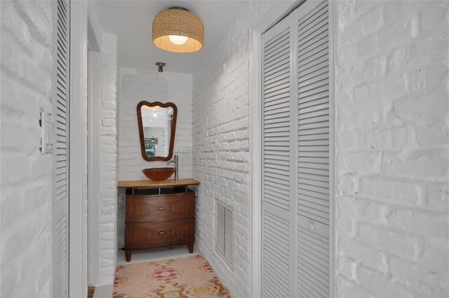 716 SE 7th Street, Fort Lauderdale, FL 33301