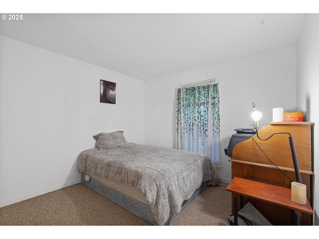 353 N DEERLANE Dr, Otis, OR 97368