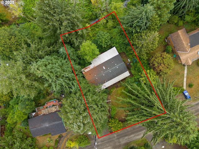 353 N DEERLANE Dr, Otis, OR 97368