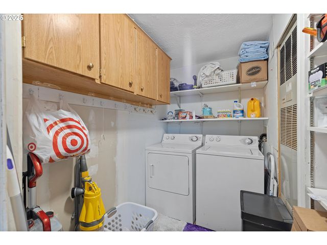 353 N DEERLANE Dr, Otis, OR 97368