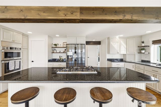 3417 204th Avenue Ct E, Lake Tapps, WA 98391