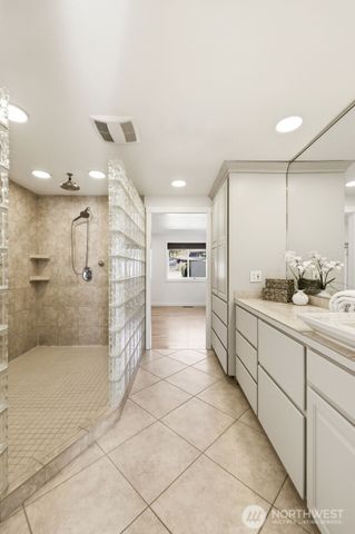 3417 204th Avenue Ct E, Lake Tapps, WA 98391