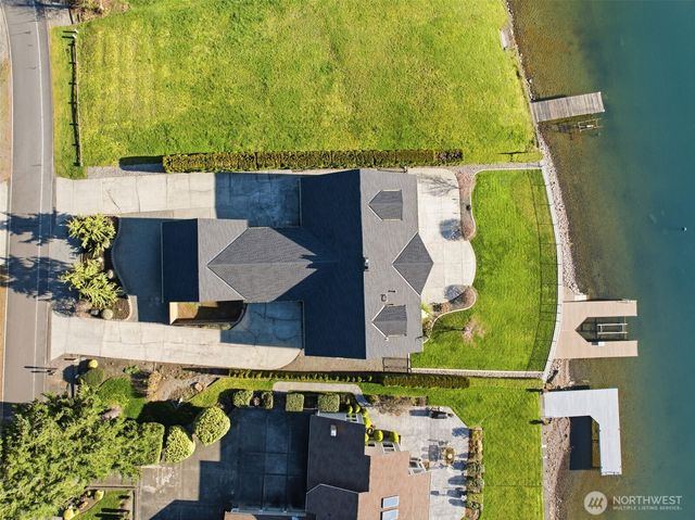 3417 204th Avenue Ct E, Lake Tapps, WA 98391