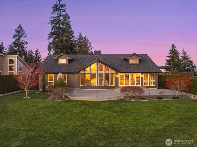 3417 204th Avenue Ct E, Lake Tapps, WA 98391