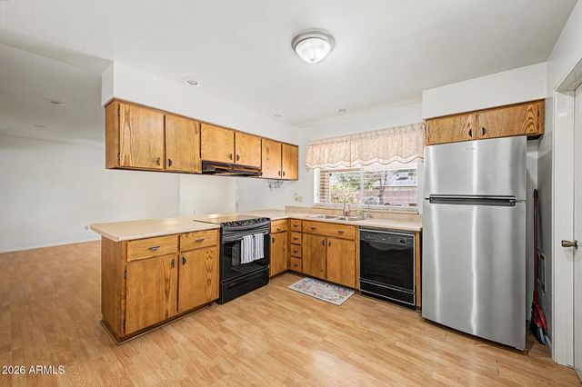 3753 W DALPHIN Road, Phoenix, AZ 85051