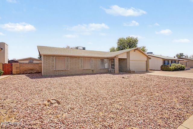 3753 W DALPHIN Road, Phoenix, AZ 85051