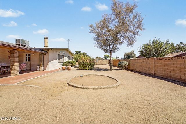 3753 W DALPHIN Road, Phoenix, AZ 85051