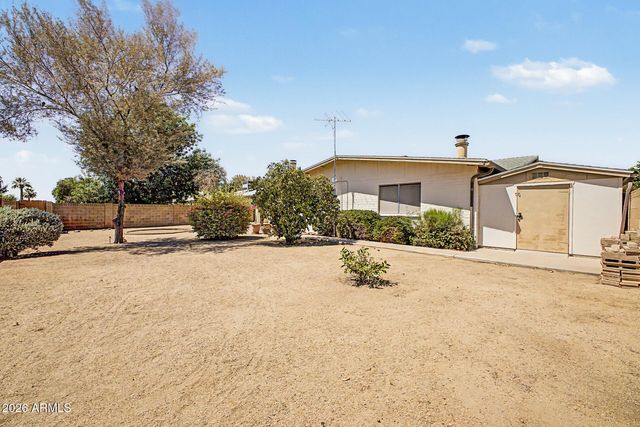 3753 W DALPHIN Road, Phoenix, AZ 85051