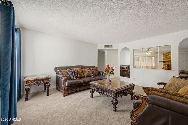 3753 W DALPHIN Road, Phoenix, AZ 85051