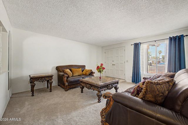 3753 W DALPHIN Road, Phoenix, AZ 85051