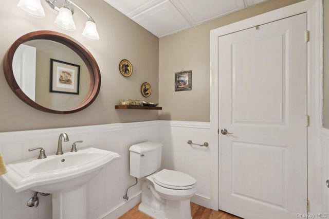 6 Cowdrey Street, Warwick, NY 10990
