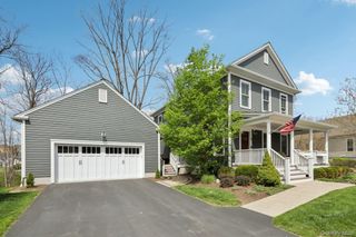6 Cowdrey Street, Warwick, NY 10990
