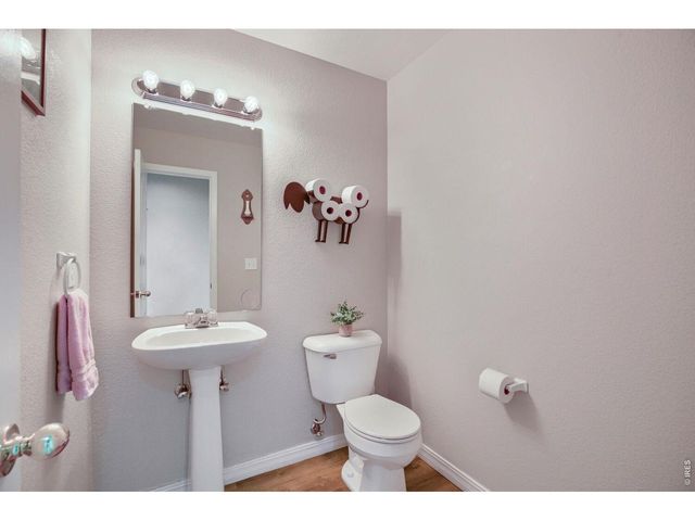 1419 Red Mountain Dr 18, Longmont, CO 80504