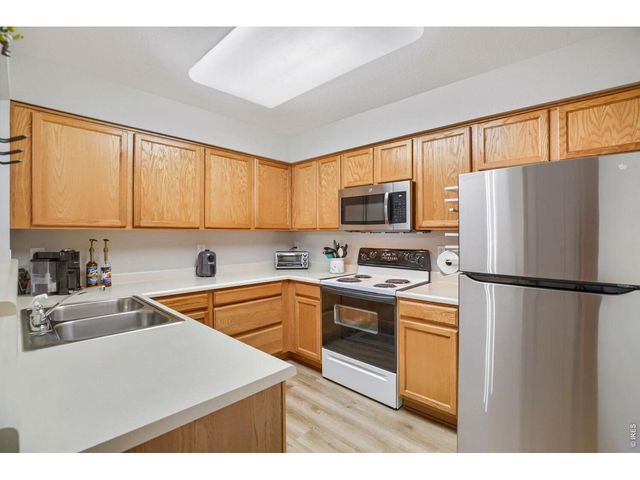 1419 Red Mountain Dr 18, Longmont, CO 80504