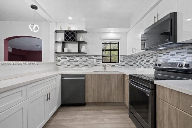 65 NW 118th Street, Miami, FL 33168