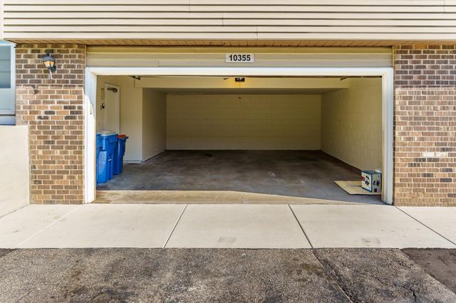 10355 Balsam Lane, Eden Prairie, MN 55347