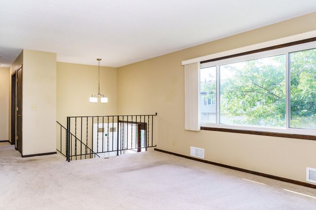 10355 Balsam Lane, Eden Prairie, MN 55347