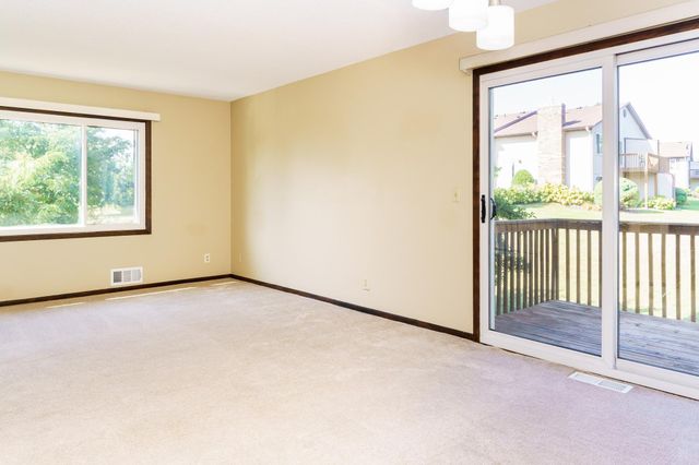 10355 Balsam Lane, Eden Prairie, MN 55347