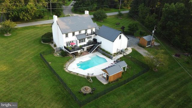 2039 SCHOOL RD, Pottstown, PA 19465