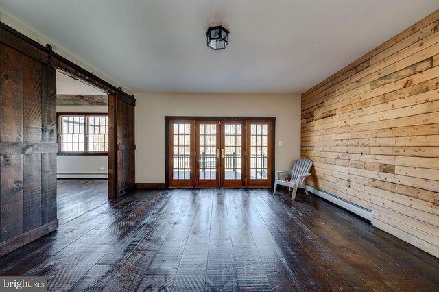 2039 SCHOOL RD, Pottstown, PA 19465