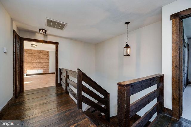 2039 SCHOOL RD, Pottstown, PA 19465