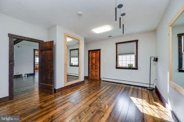 2039 SCHOOL RD, Pottstown, PA 19465