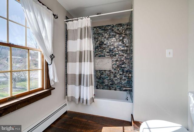 2039 SCHOOL RD, Pottstown, PA 19465