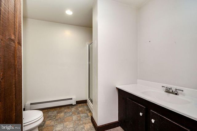 2039 SCHOOL RD, Pottstown, PA 19465