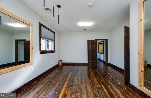 2039 SCHOOL RD, Pottstown, PA 19465