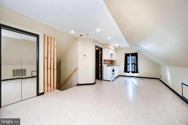 2039 SCHOOL RD, Pottstown, PA 19465