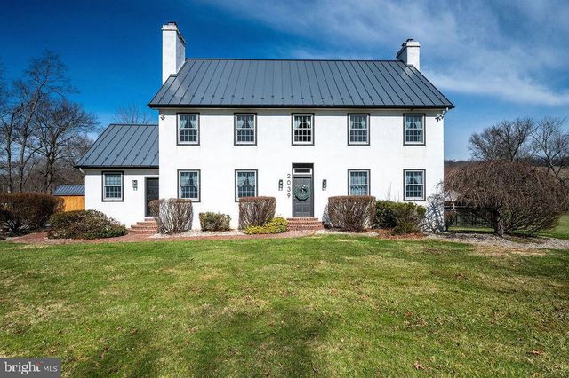 2039 SCHOOL RD, Pottstown, PA 19465