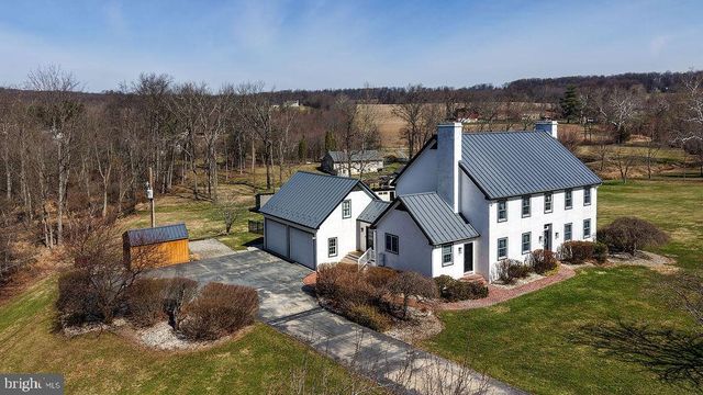 2039 SCHOOL RD, Pottstown, PA 19465