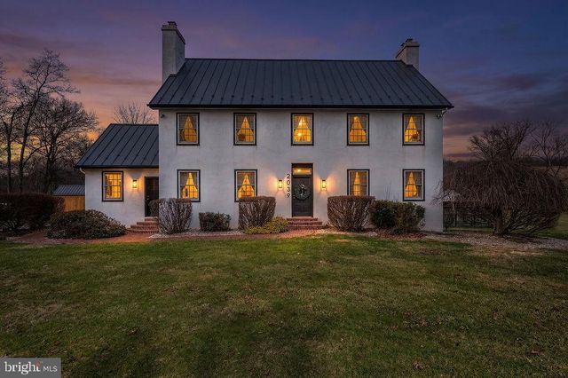 2039 SCHOOL RD, Pottstown, PA 19465