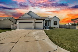 2502 N Bluestone, Andover, KS 67002