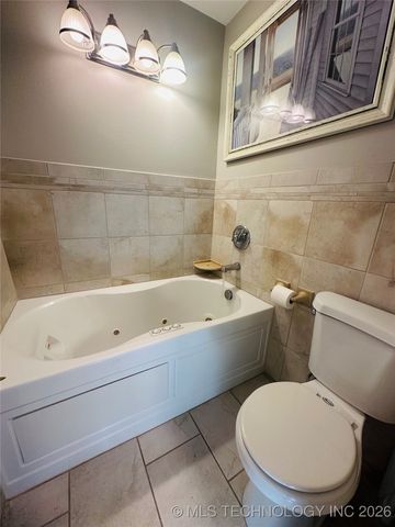 2720 Michael Road, Muskogee, OK 74403