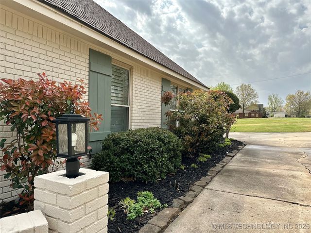 2720 Michael Road, Muskogee, OK 74403