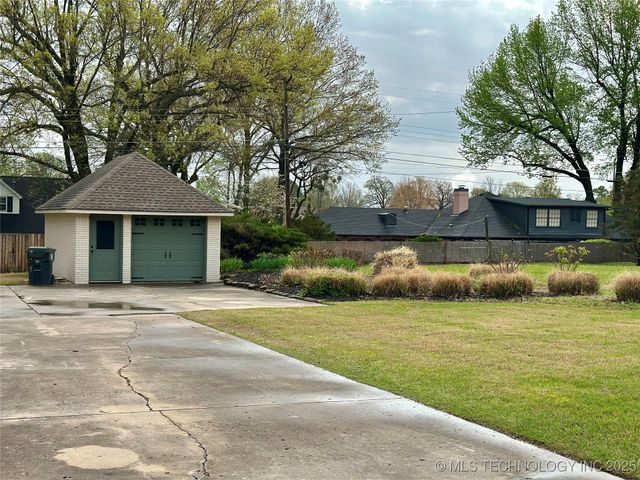 2720 Michael Road, Muskogee, OK 74403