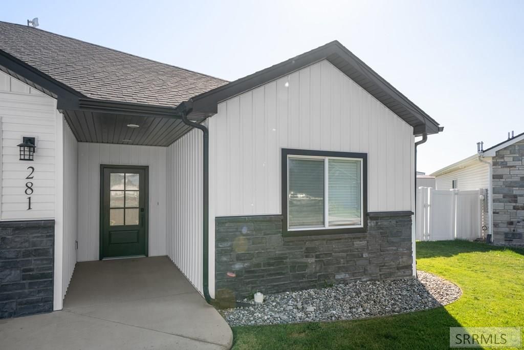 Image 11 of property listing at 281 Park View Loop, Shelley, ID 83274