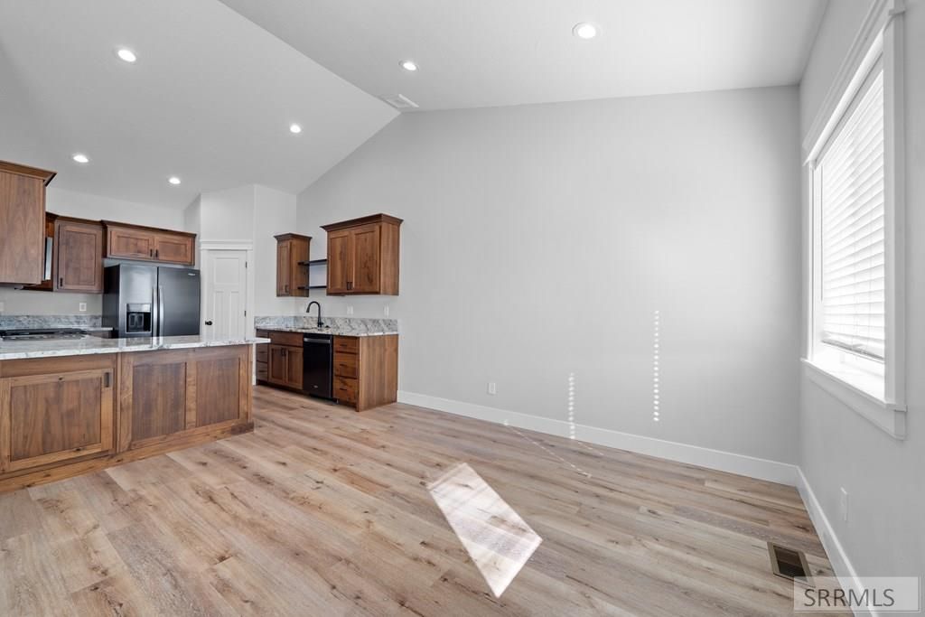 Image 36 of property listing at 281 Park View Loop, Shelley, ID 83274