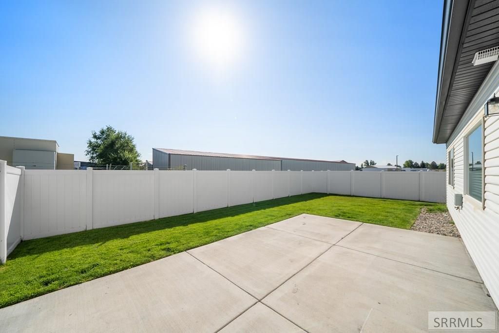 Image 9 of property listing at 281 Park View Loop, Shelley, ID 83274